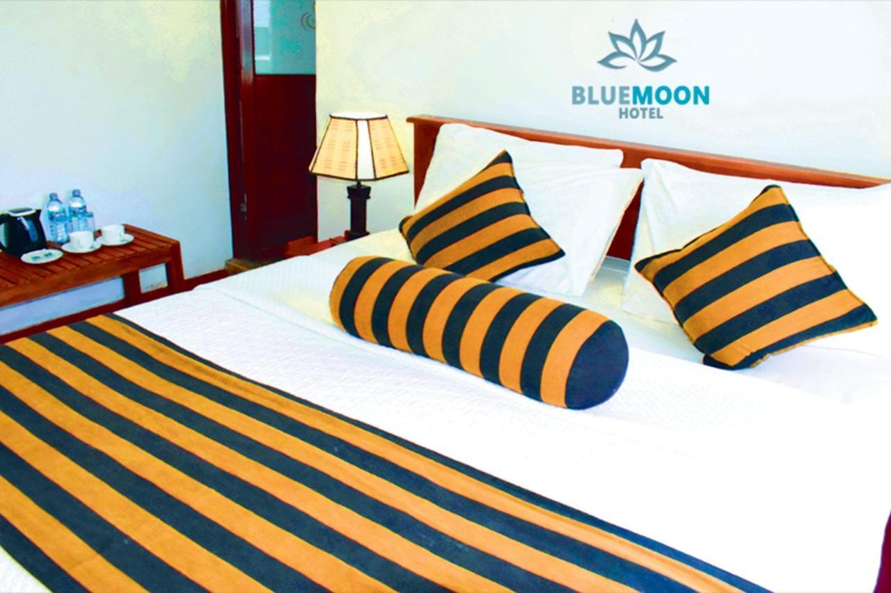 Blue Moon Hotel Νουβάρα Ελίγια Εξωτερικό φωτογραφία