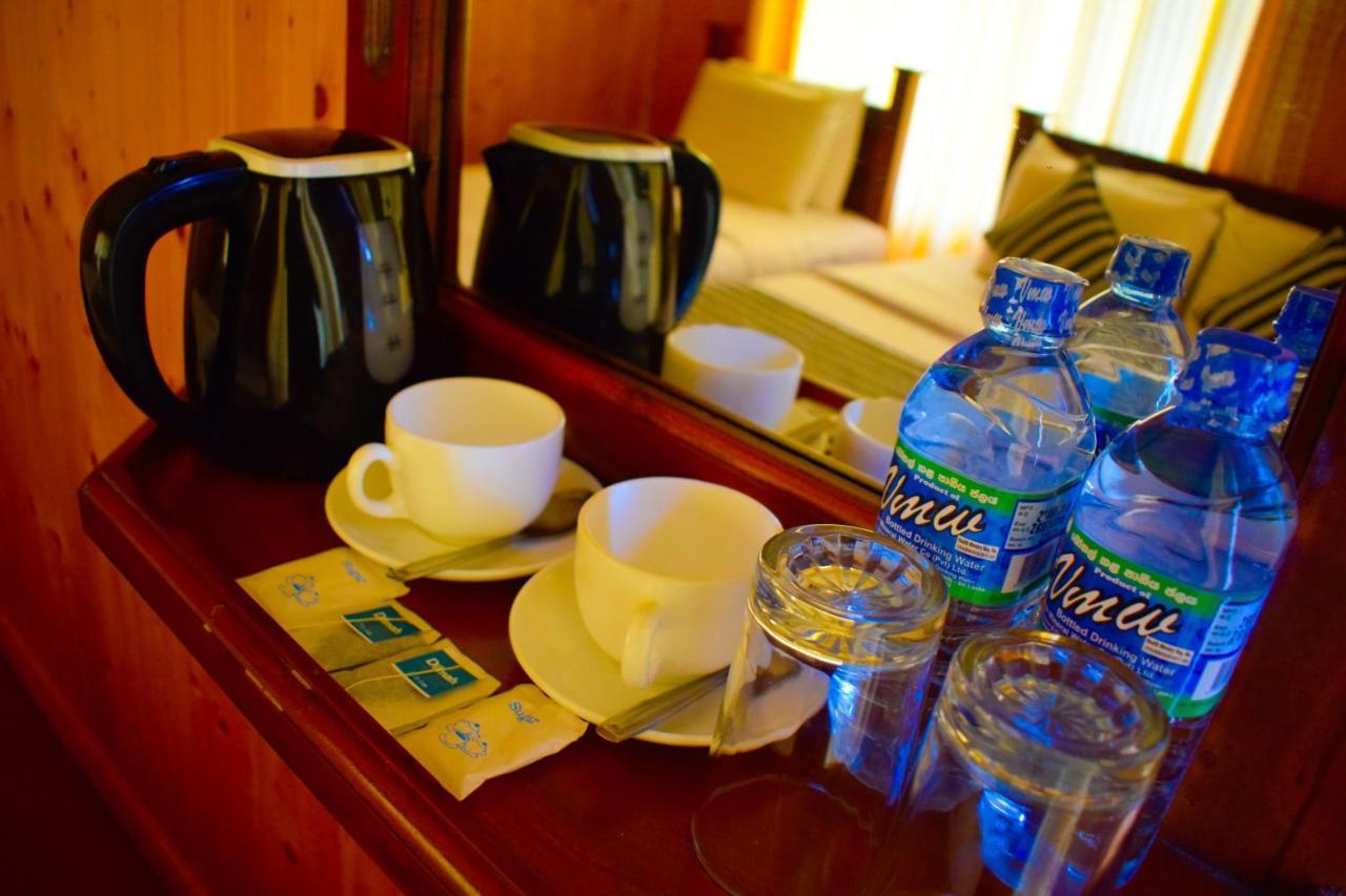 Blue Moon Hotel Νουβάρα Ελίγια Εξωτερικό φωτογραφία